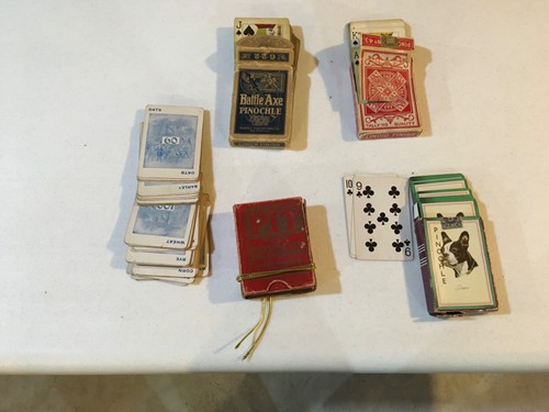 Vintage playing cards battle - vintage,